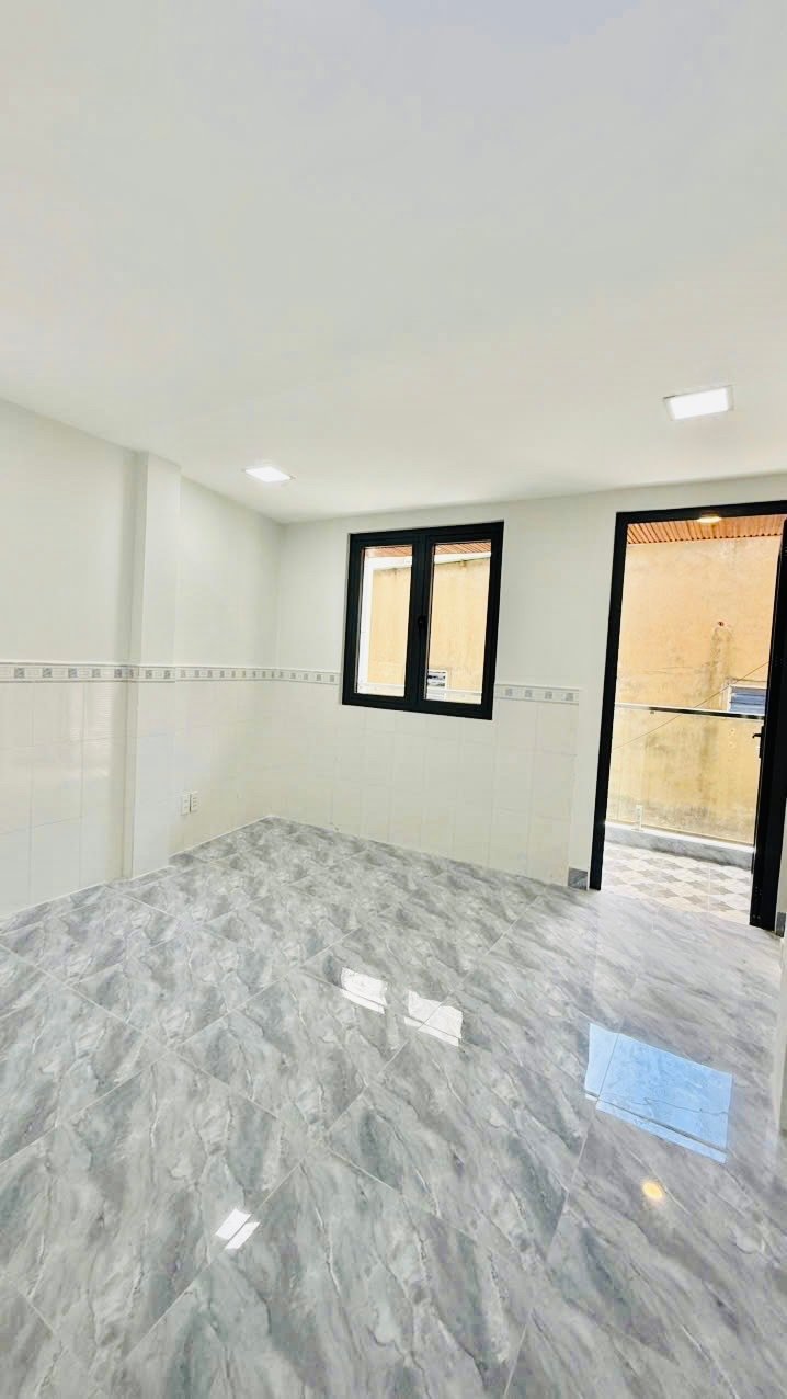 z7592593340950_62796ed62b6276cc336f538d5575075b