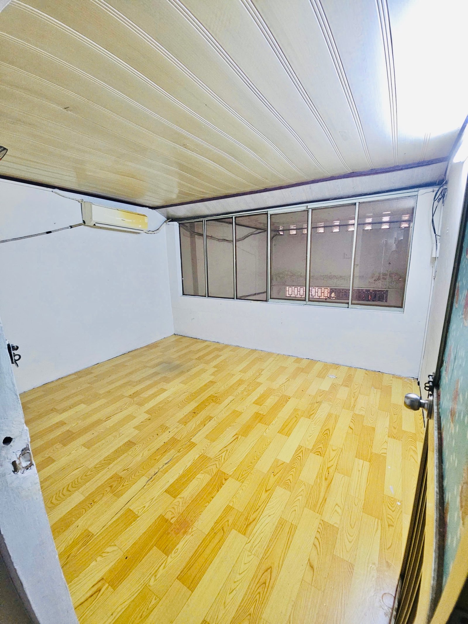 z7612041301223_2f2dca6c95314f613642000f23ef94af