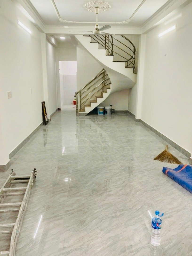 z7612739228375_95a759ead02e03f3426f79500b33b733