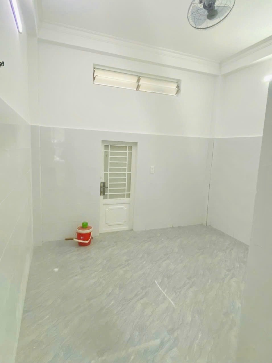 z7612739250483_b9e3c1a29135e6369f7112e2d22a08b8