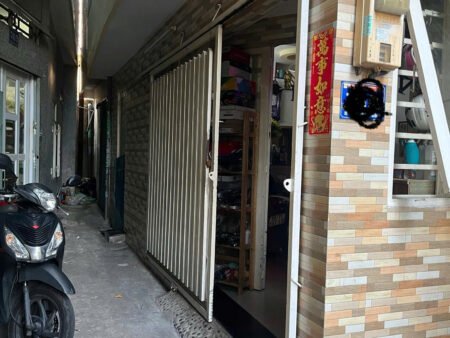 NHÀ 2 TẦNG SAU CĂN MT BA ĐÌNH P10 Q8