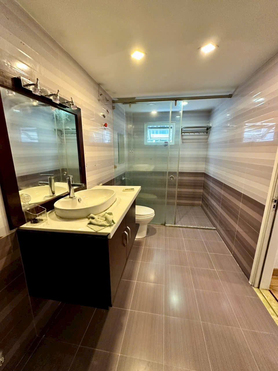 z7630245550011_e8b9d24188cb9f3fa5fec65762ebd2a5