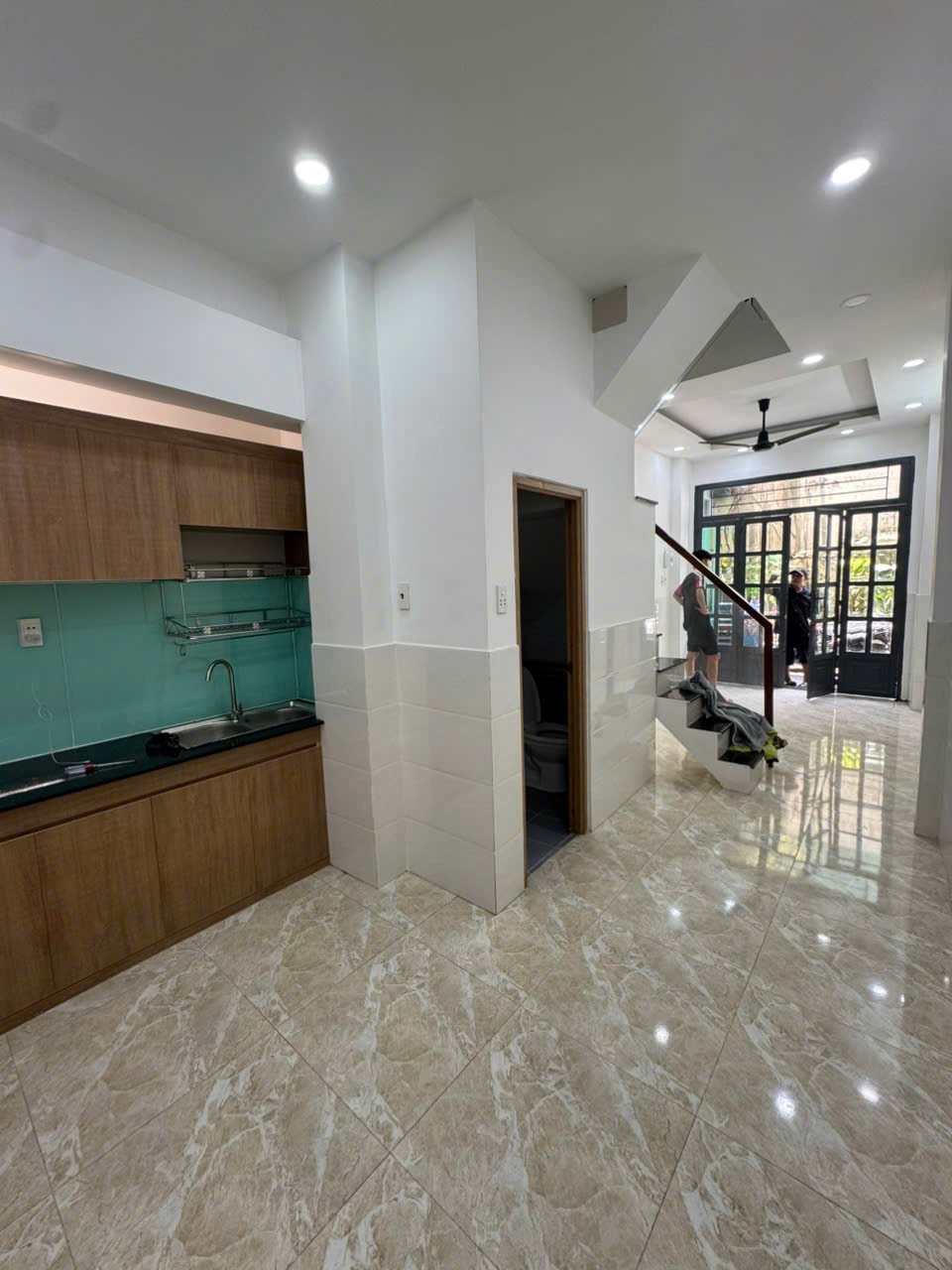 z7632262562583_73adb3ded35391d8f0109a73f4e83da5