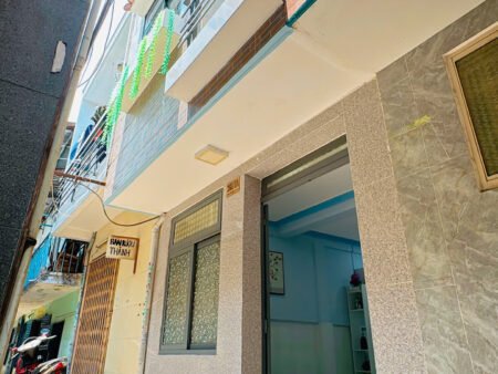 NHÀ MỚI KHU VIP P6 Q8 CÁCH MT PHẠM THẾ HIỂN 20M