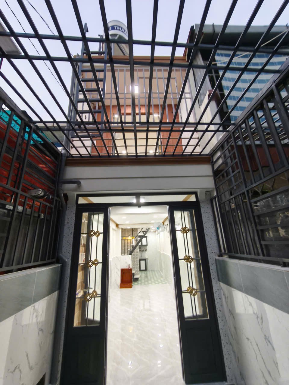 NHÀ HẺM THÔNG LƯU HỮU PHƯỚC P15 Q8