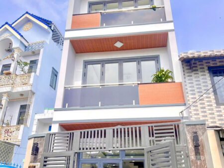 NHÀ MỚI XÂY HXH ĐỔ CỬA HẺM 5M PHẠM THẾ HIỂN P3 Q8