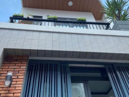 CĂN GÓC HẺM 3 LẦU ĐÚC ÂU DƯƠNG LÂN P3 Q8