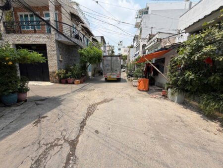 NHÀ MT NỘI BỘ PHẠM THẾ HIỂN P4 Q8