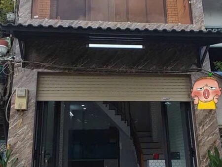 NHÀ MT Ụ CÂY P10 Q8
