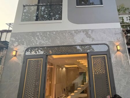 NHÀ MT NỘI BỘ P4 Q8