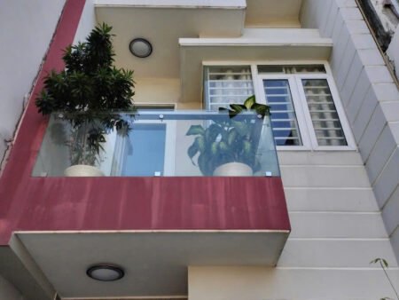 NHÀ MT PHẠM THẾ HIỂN P4 Q8