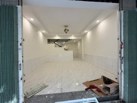 NHÀ HẺM TÁM DANH P4 Q8 - CÁCH 20M RA HXH