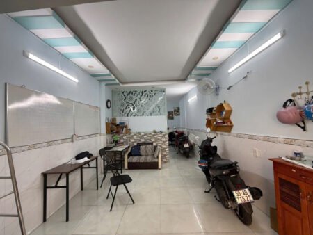 NHÀ PHẠM THẾ HIỂN P4 Q8