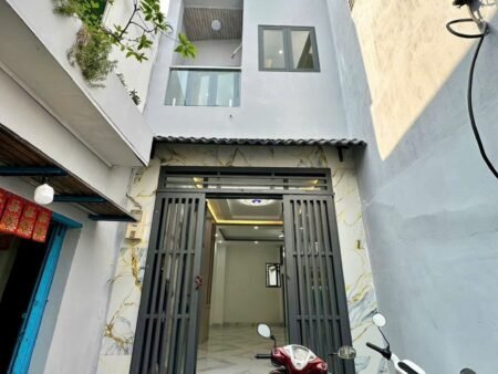NHÀ 2 LẦU XÂY MỚI MẠC VÂN P13 Q8