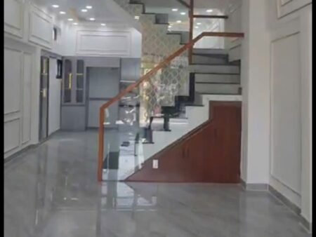 NHÀ MT PHẠM THẾ HIỂN P6 Q8