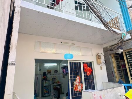 NHÀ BỀ NGANG KHỦNG 5M HỒ THÀNH BIÊN P4 Q8