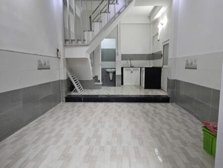 CĂN GÓC 2 LẦU DƯƠNG BÁ TRẠC P1 Q8