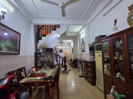 NHÀ HẺM BA GÁC NGUYỄN CHẾ NGHĨA P13 Q8