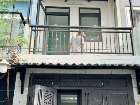 NHÀ HẺM XE HƠI NGUYỄN DUY P10 Q8