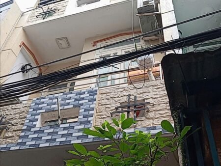 NHÀ MỄ CỐC P15 Q8 GẦN CHỢ VẠN NGUYÊN