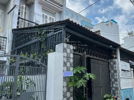 NHÀ PHẠM THẾ HIỂN PHƯỜNG BÌNH ĐÔNG