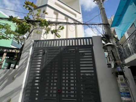 NHÀ HẺM BA GÁC CÁCH MT TẦM 50M LƯU HỮU PHƯỚC P15 Q8