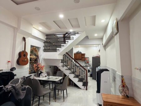 NHÀ 2 TẦNG HẺM BA GÁC DƯƠNG BÁ TRẠC P1 Q8