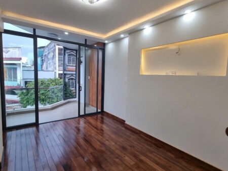 NHÀ MT ĐƯỜNG SỐ P4 Q8