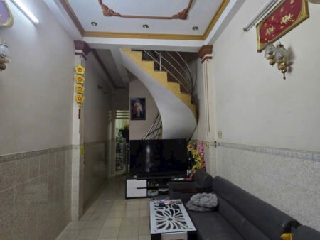 NHÀ MT NỘI BỘ HƯNG PHÚ P9 Q8