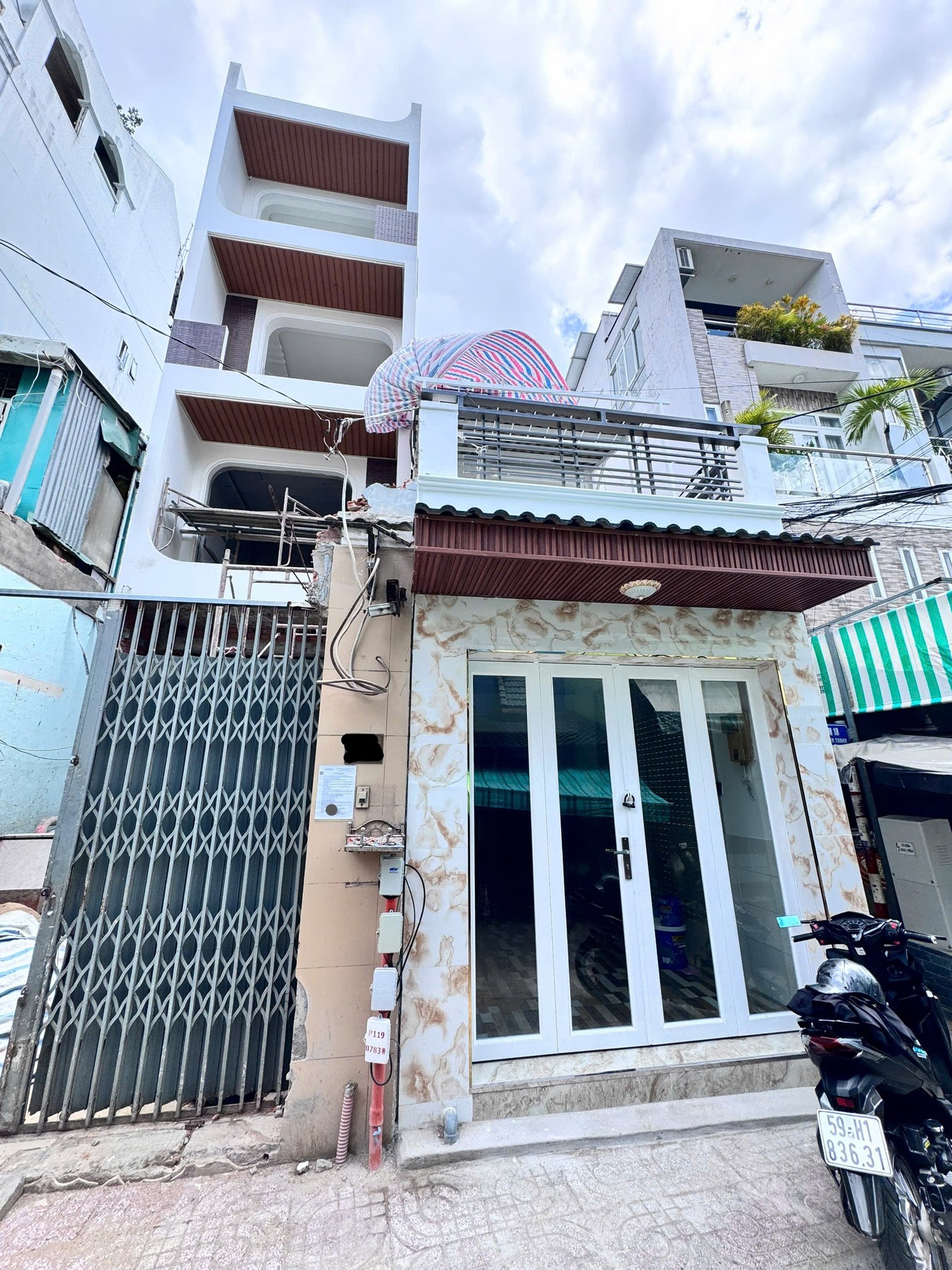 CĂN GÓC 2 MT CHỢ TRẦN VĂN THÀNH P8 Q8