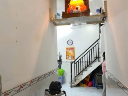 NHÀ DƯƠNG BÁ TRẠC P1 Q8 GẦN CẦU NGUYỄN VĂN CỪ