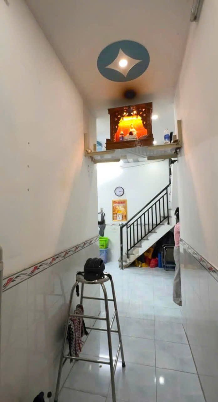 NHÀ DƯƠNG BÁ TRẠC P1 Q8 GẦN CẦU NGUYỄN VĂN CỪ