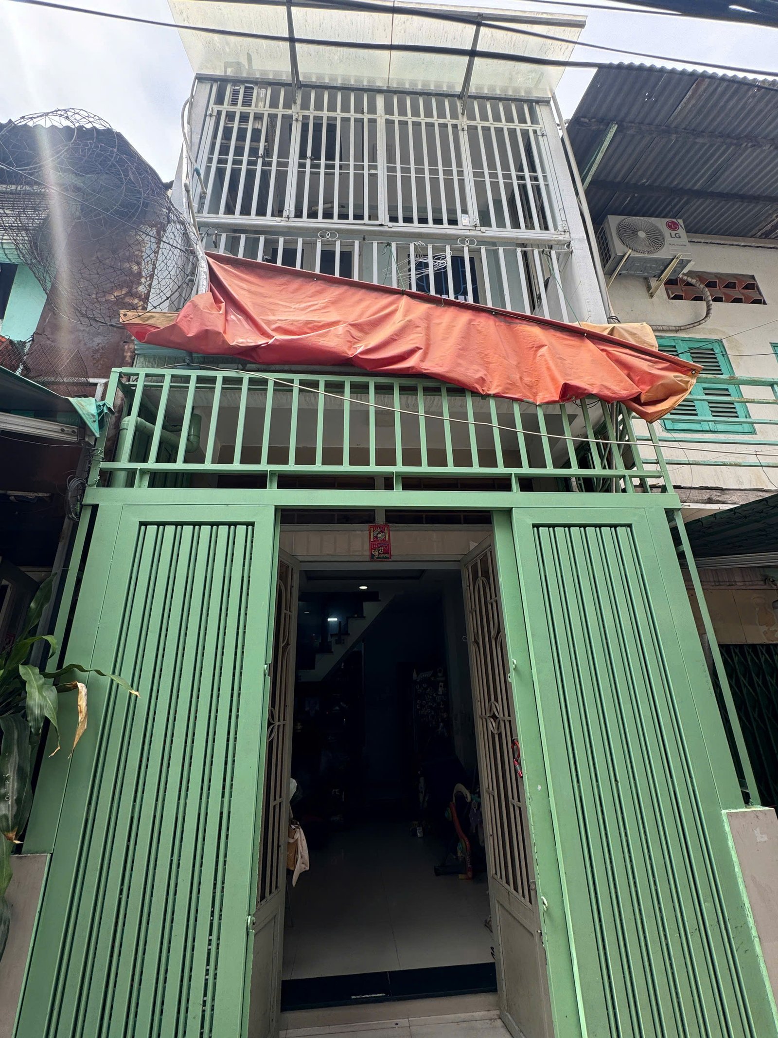 NHÀ DƯƠNG BÁ TRẠC P1 Q8 HẺM THÔNG 3M