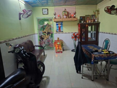 MẶT TIỀN ĐỐI DIỆN CÔNG VIÊN PHƯỜNG CHÁNH HƯNG