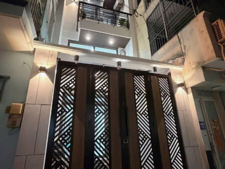 NHÀ HƯNG PHÚ P8 Q8 CÁCH 1 CĂN RA MT BỜ KÈ NGUYỄN DUY