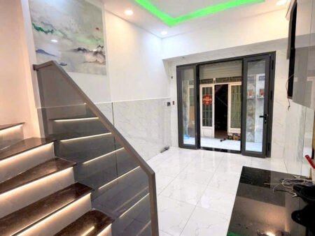 NHÀ LÝ ĐẠO THÀNH PHƯỜNG PHÚ ĐỊNH