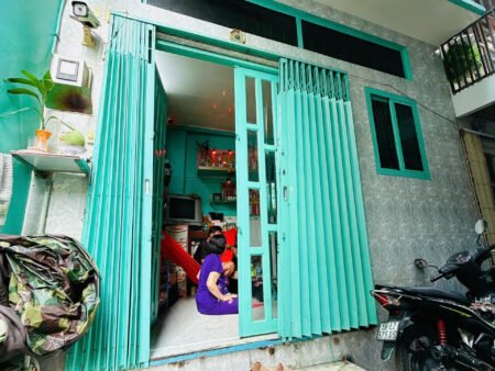 NHÀ MỘT SẸC NGUYỄN DUY P12 Q8 CÁCH MT 20M