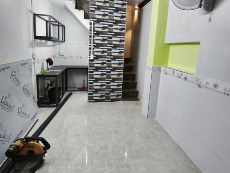 NHÀ HẺM 361 BÌNH ĐÔNG P15 Q8