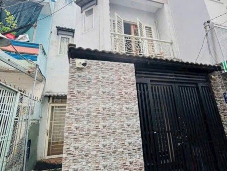NHÀ 4 TẦNG ĐÚC BTCT PHẠM THẾ HIỂN P4 Q8 CÁCH MT 50M BA GÁC TỚI NHÀ