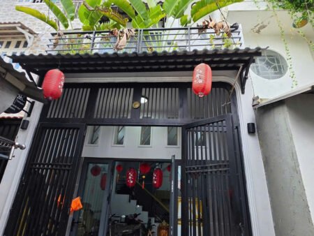 NHÀ 3 TẦNG DƯƠNG BÁ TRẠC P1 Q8